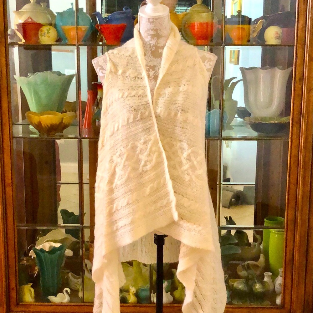 Relais Mohair blend open sleeveless sweater ivory sz L